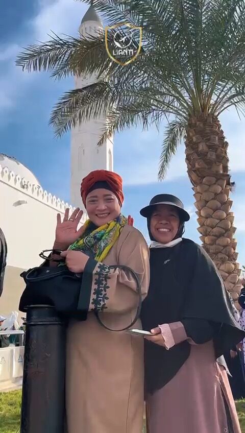 Instagram post from liantivi_. This post is in position 12.